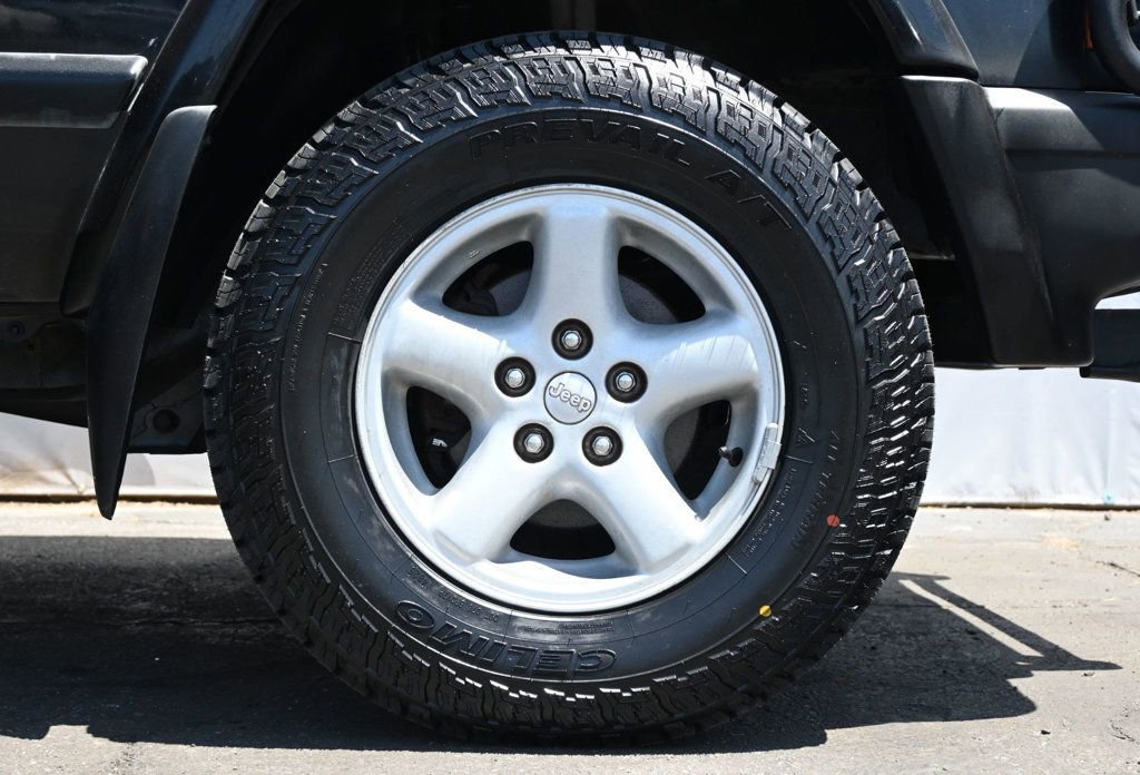 Used 1999 Jeep Cherokee Classic AWD/4WD image 6