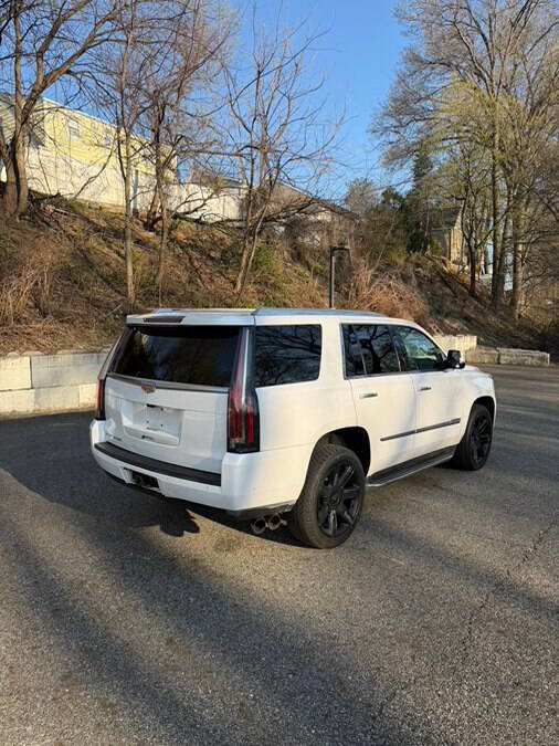 Used 2018 Cadillac Escalade Luxury AWD/4WD image 9