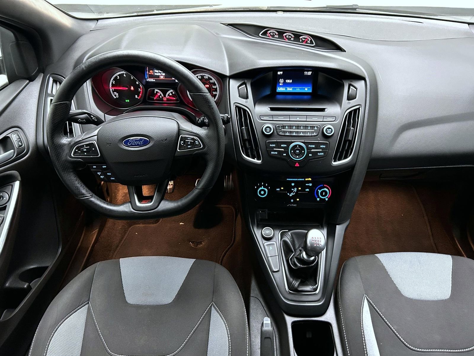 Used 2017 Ford Focus ST image 14