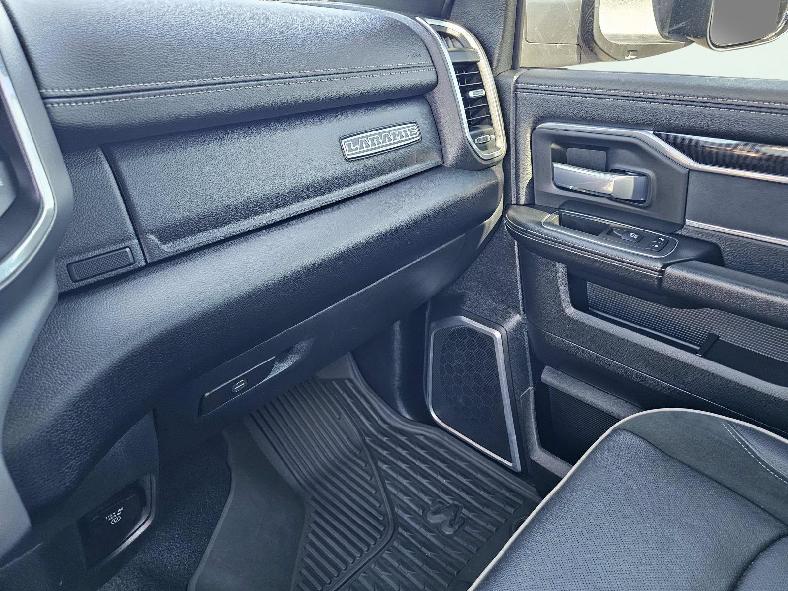 Used 2022 RAM 3500 Laramie w/ Night Edition AWD/4WD image 59