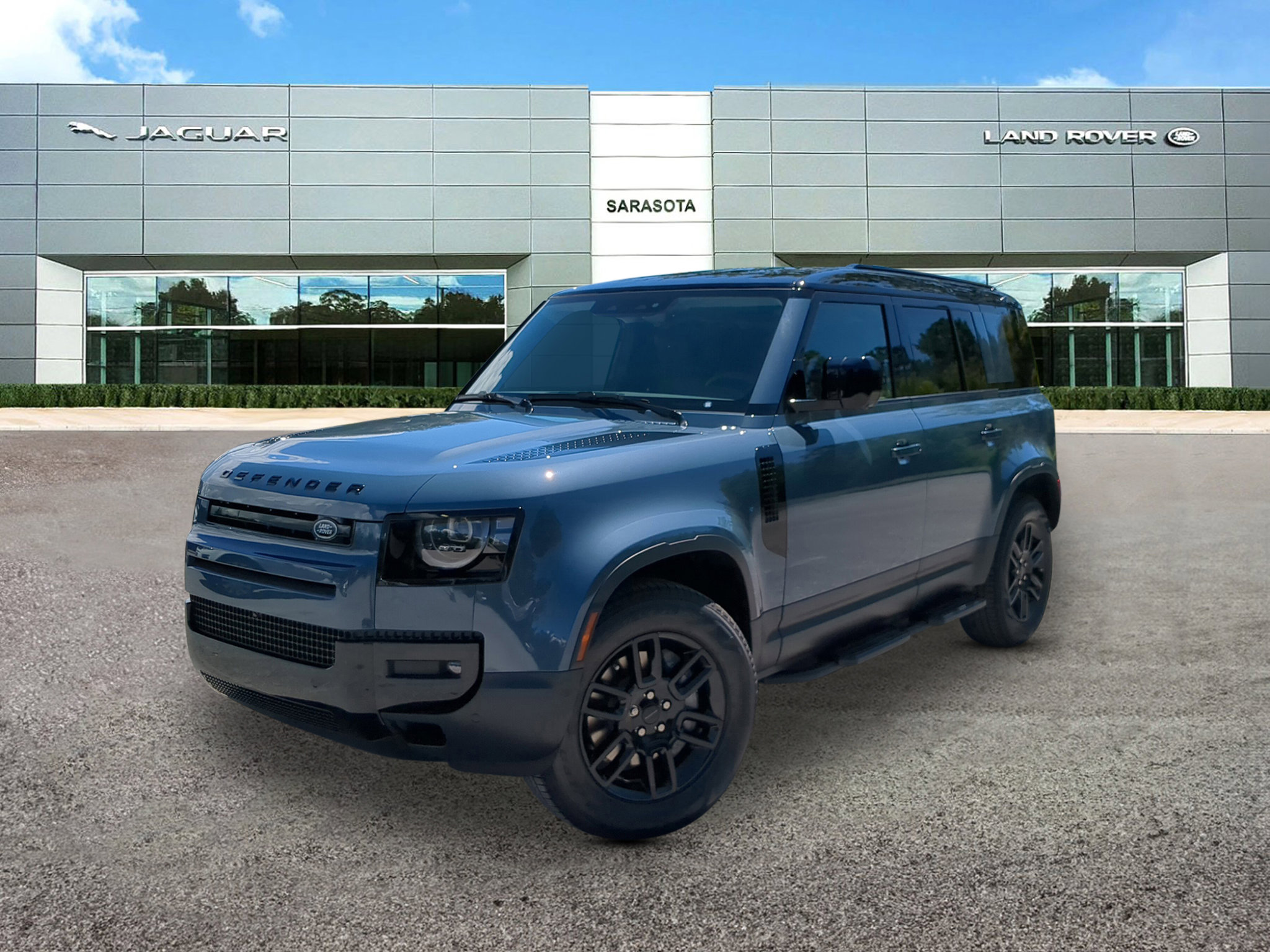 New 2026 Land Rover Defender 110 S 360° Tour