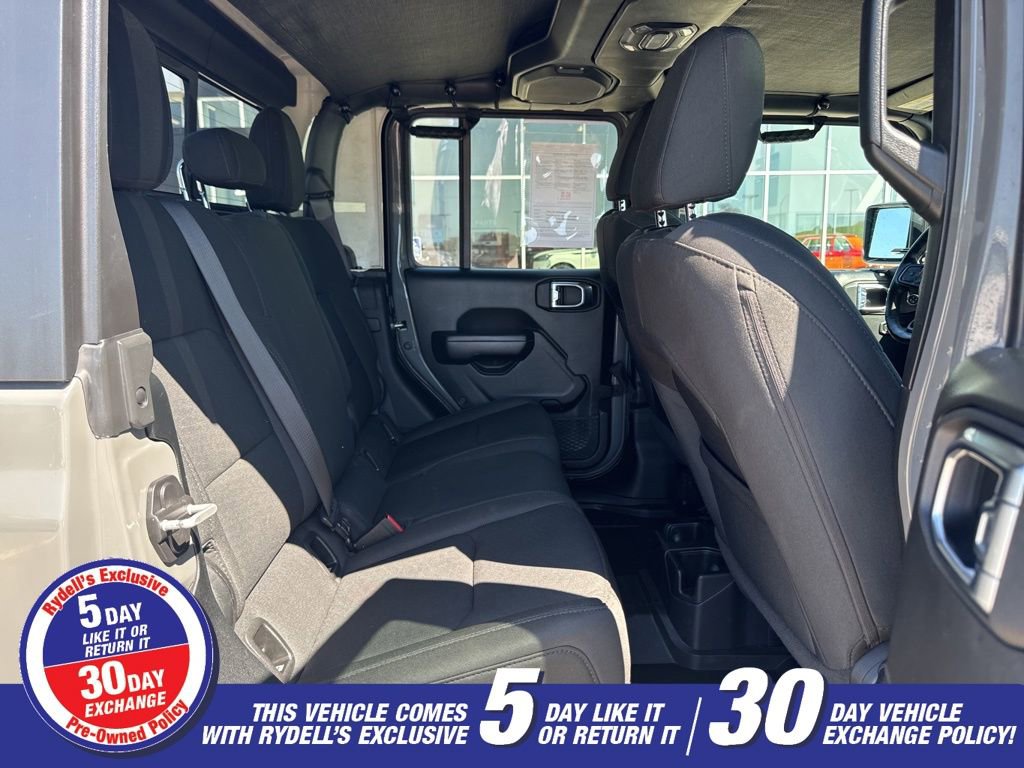 Used 2021 Jeep Gladiator Willys AWD/4WD image 29