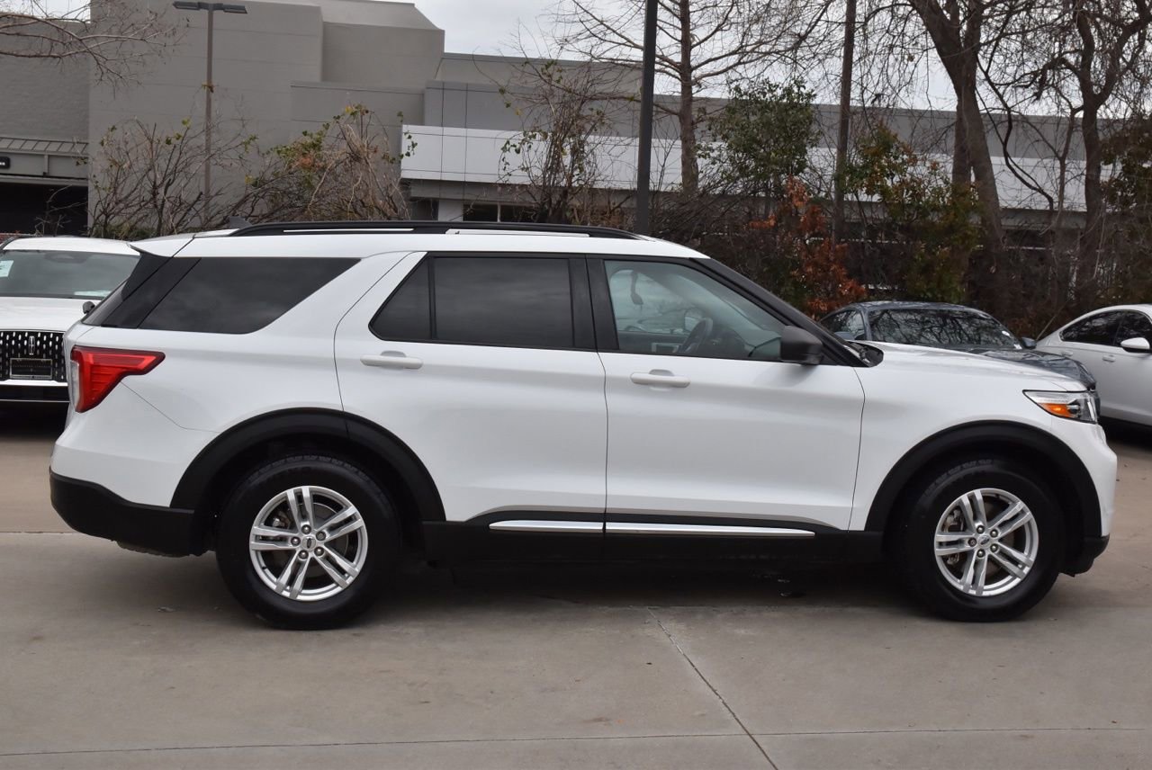 Used 2021 Ford Explorer XLT image 6