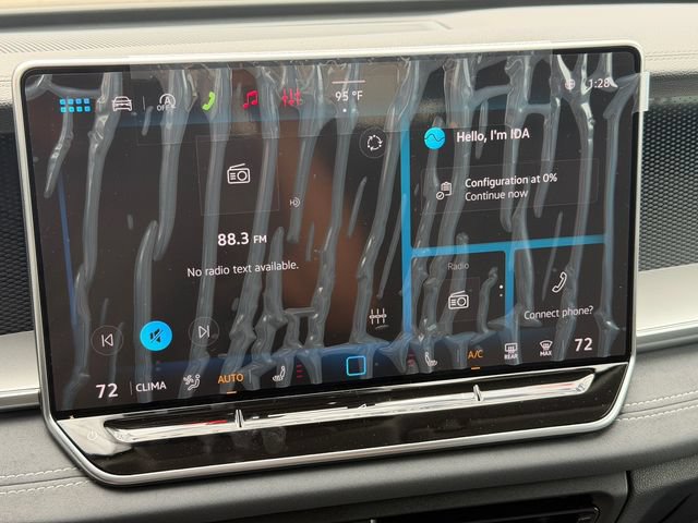 New 2026 Volkswagen Tiguan SE FWD image 16