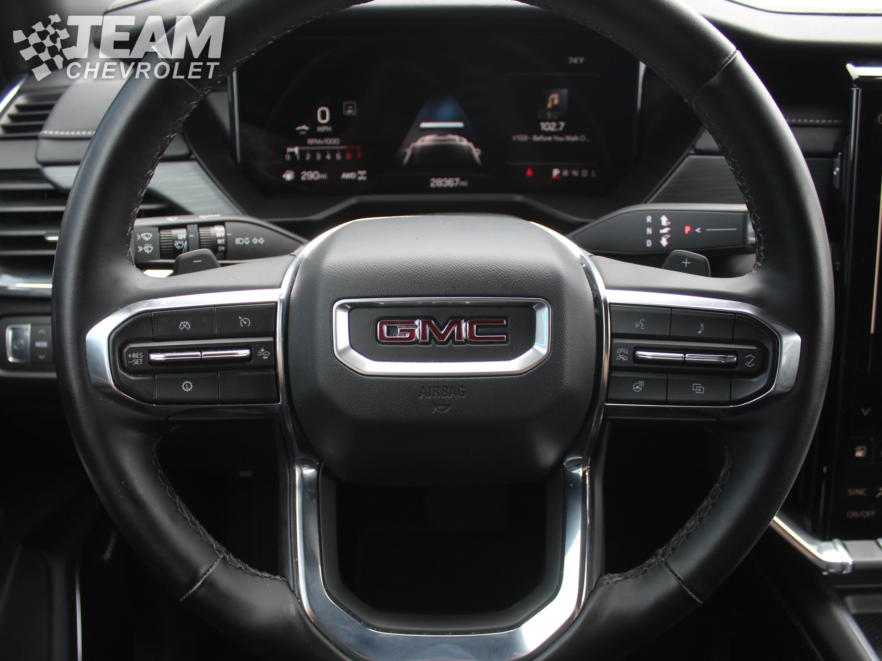 Certified 2025 GMC Acadia Elevation AWD/4WD image 13