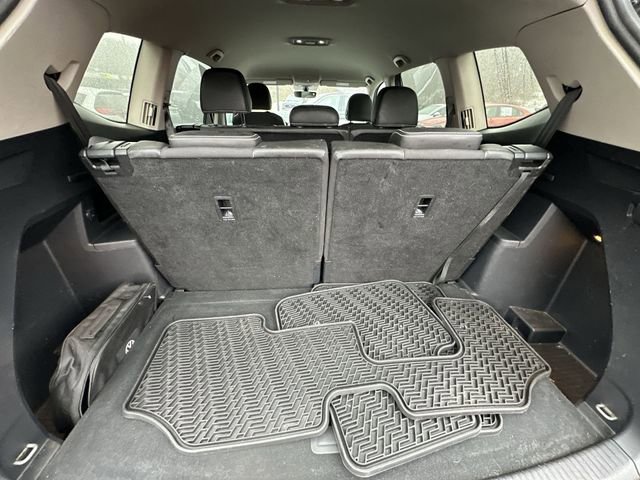 Used 2023 Volkswagen Atlas SE w/ Black Wheel Package image 23