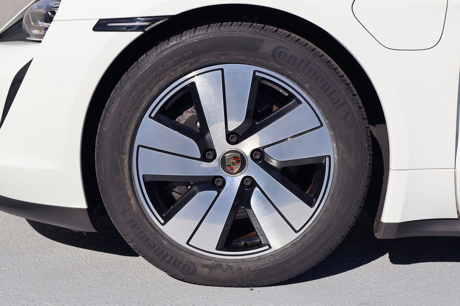 Certified 2022 Porsche Taycan image 25