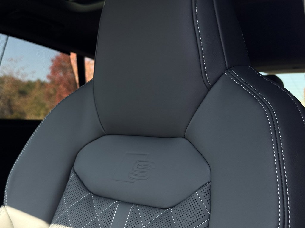 New 2026 Audi SQ8 Premium Plus image 23