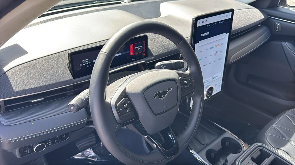 Certified 2025 Ford Mustang Mach-E Select image 23