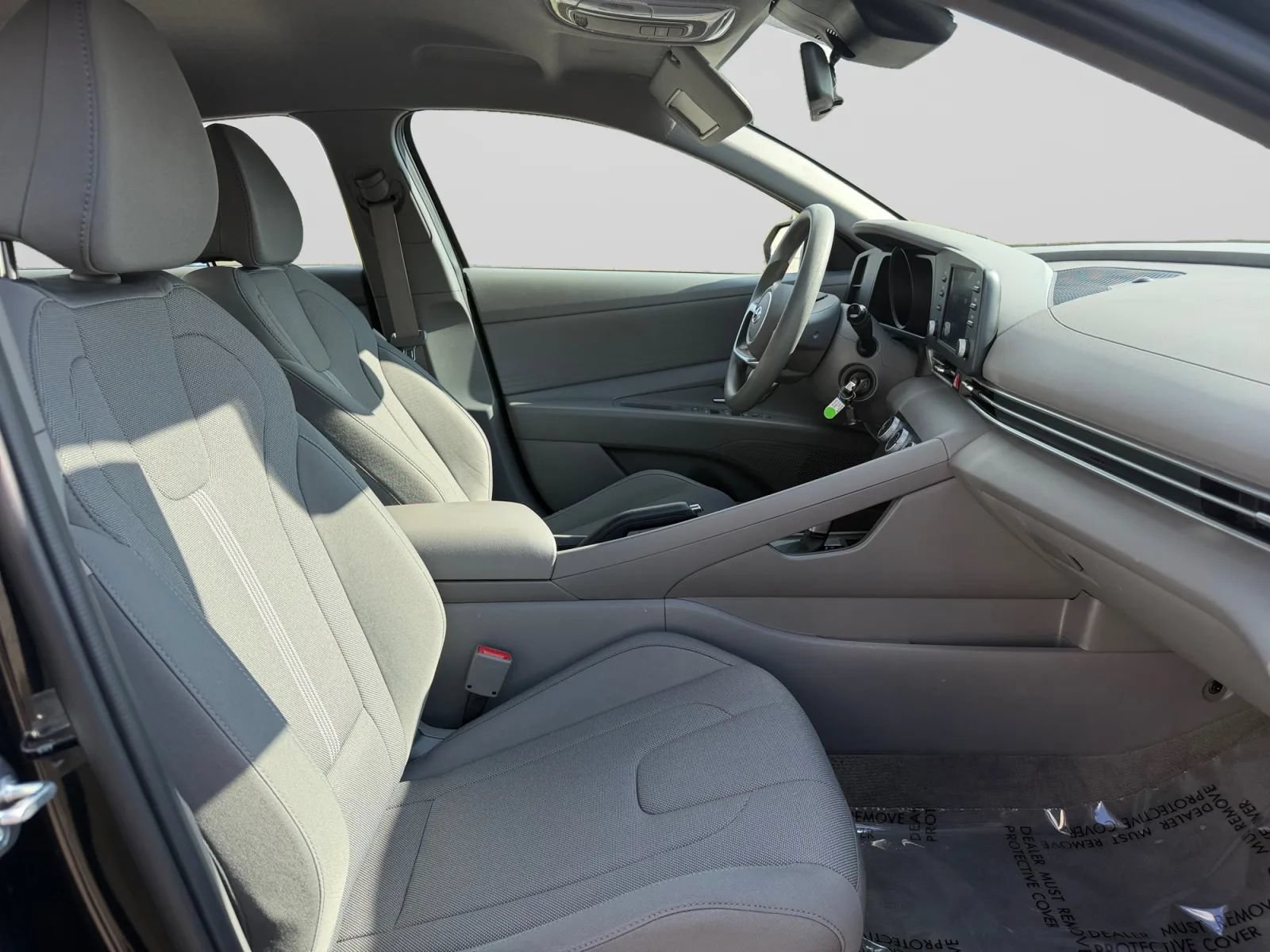 Used 2023 Hyundai Elantra SE w/ Preferred Accessory Package FWD image 33