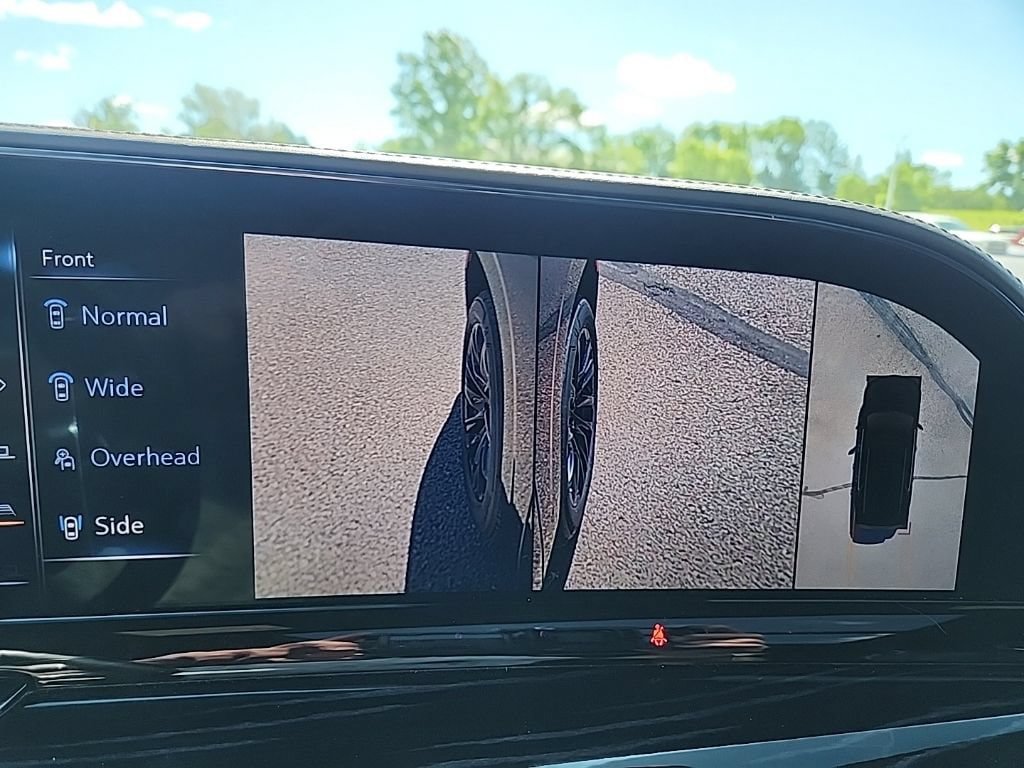 Certified 2021 Cadillac Escalade Sport w/ LPO, ONYX Package AWD/4WD image 29