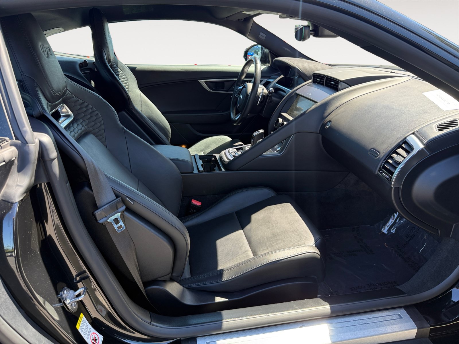 Used 2023 Jaguar F-TYPE R AWD/4WD image 19