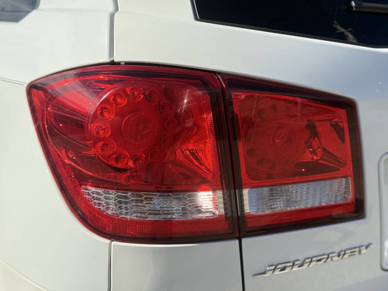 Used 2014 Dodge Journey SXT image 40