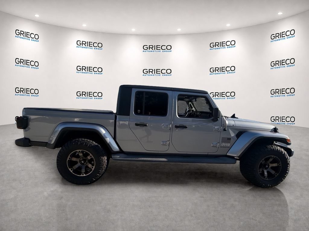 Used 2020 Jeep Gladiator Overland AWD/4WD image 8
