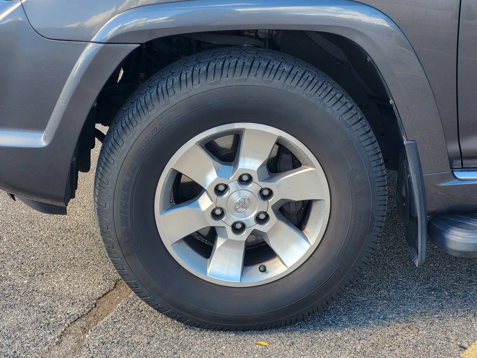 Used 2013 Toyota 4Runner SR5 RWD image 9