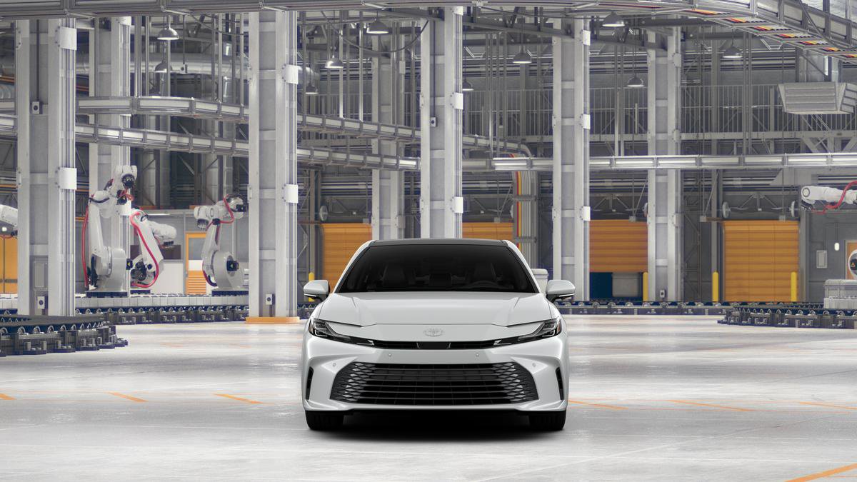 New 2026 Toyota Camry Hybrid AWD/4WD image 19