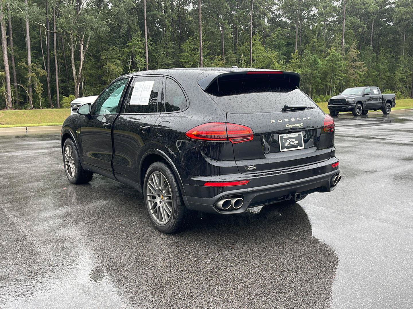 Used 2018 Porsche Cayenne S Platinum AWD/4WD image 6