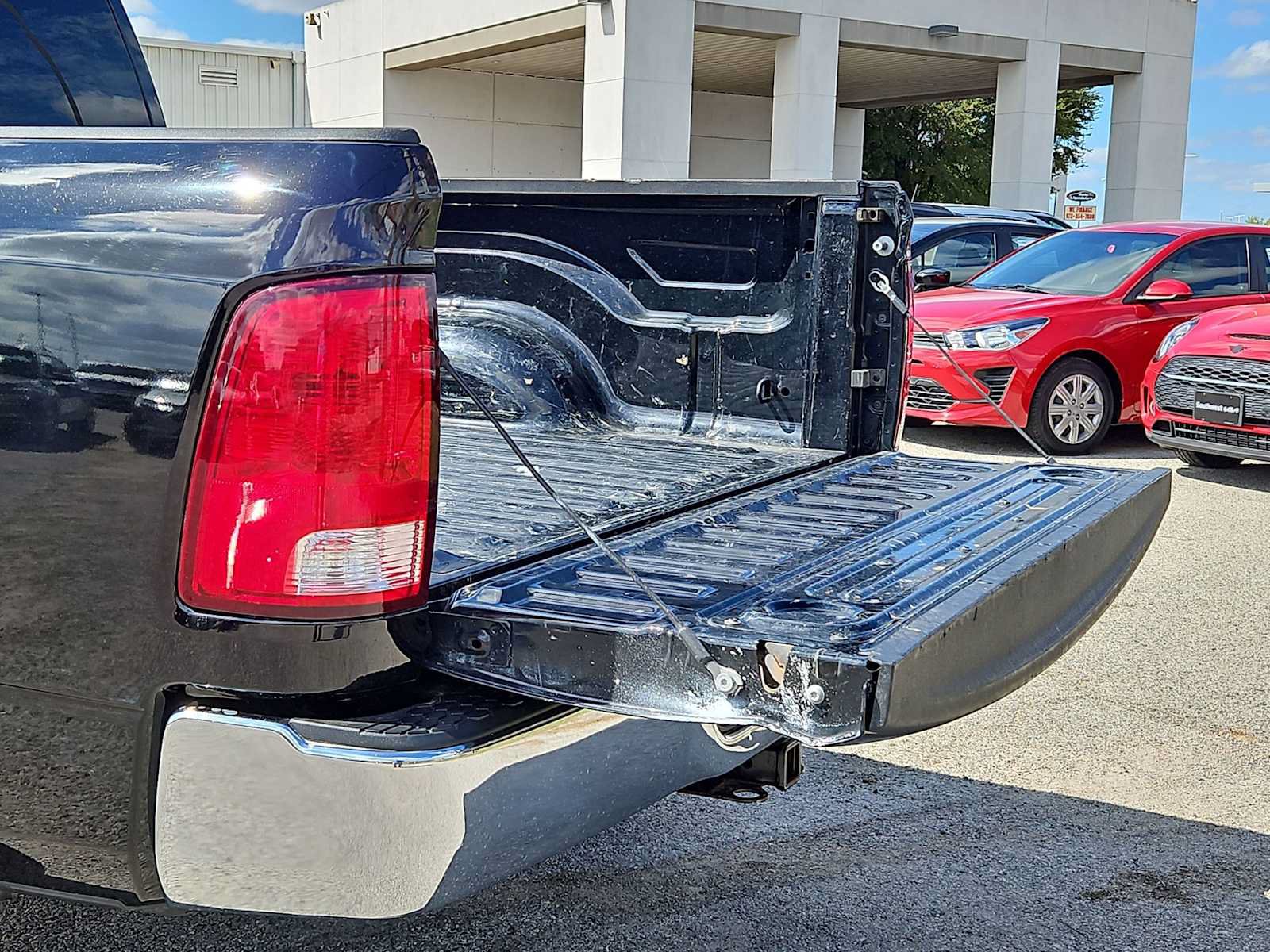 Used 2023 RAM 1500 Classic SLT w/ Trailer & Traction Group AWD/4WD image 14