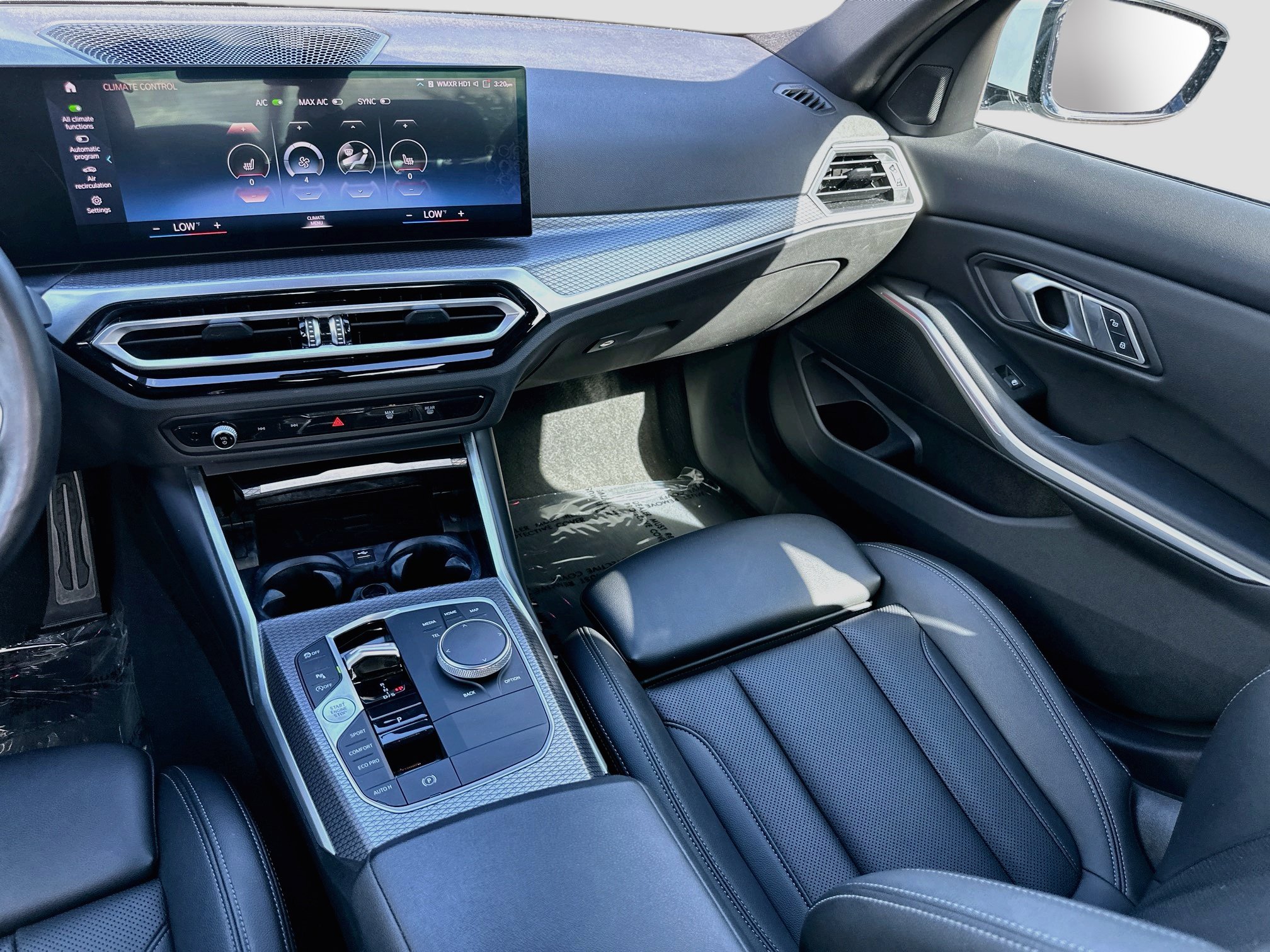 Certified 2023 BMW 330i Sedan w/ M Sport Package RWD image 22
