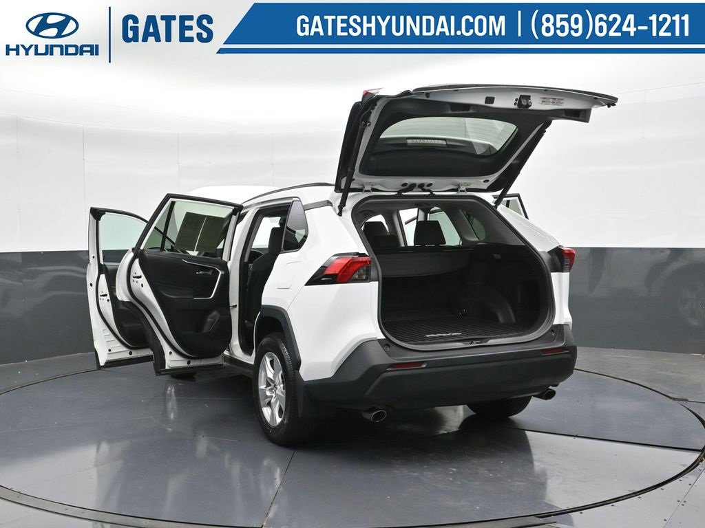 Used 2021 Toyota RAV4 XLE image 58