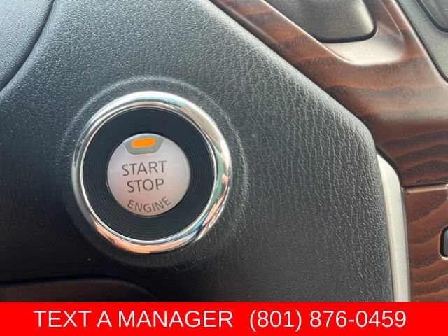 Used 2020 Nissan Pathfinder Platinum AWD/4WD image 29