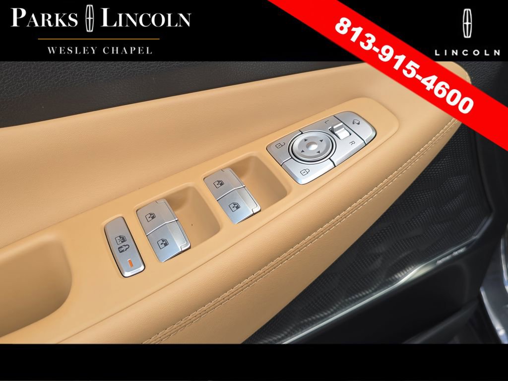 Used 2023 Hyundai Santa Fe Calligraphy AWD/4WD image 17