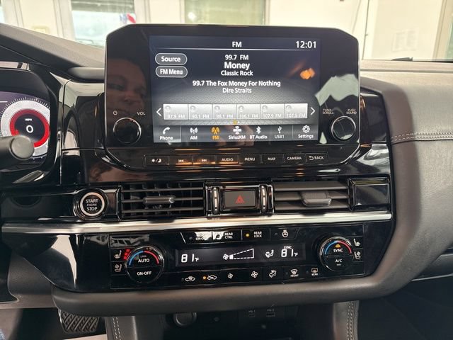 Used 2023 Nissan Pathfinder Platinum AWD/4WD image 23