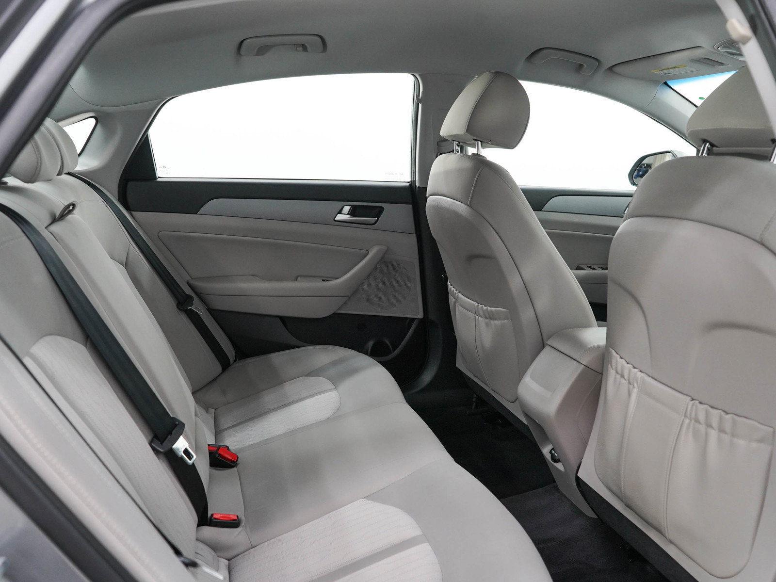 Used 2018 Hyundai Sonata SE FWD image 12