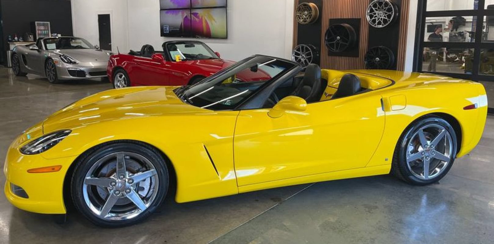 Used 2007 Chevrolet Corvette Convertible w/ Preferred Equipment Group RWD image 1