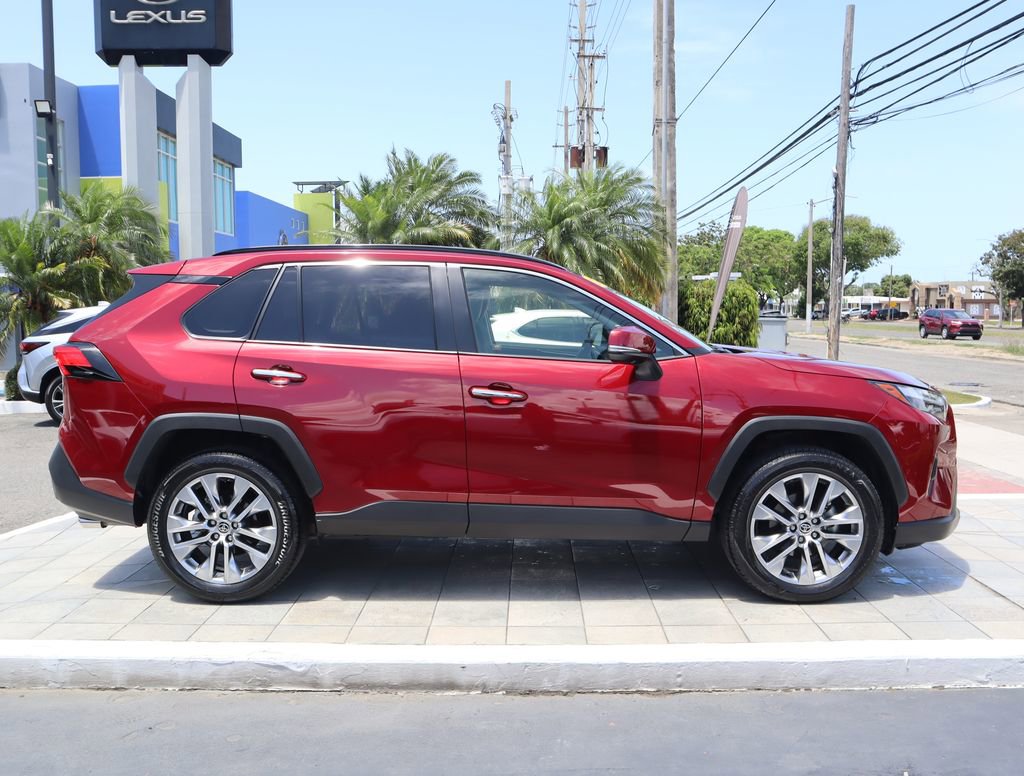 Used 2024 Toyota RAV4 Limited FWD image 4