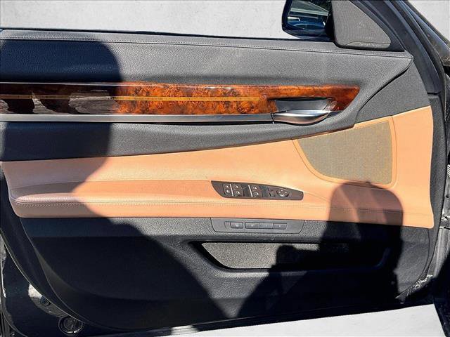 Used 2015 BMW 740Li xDrive image 18