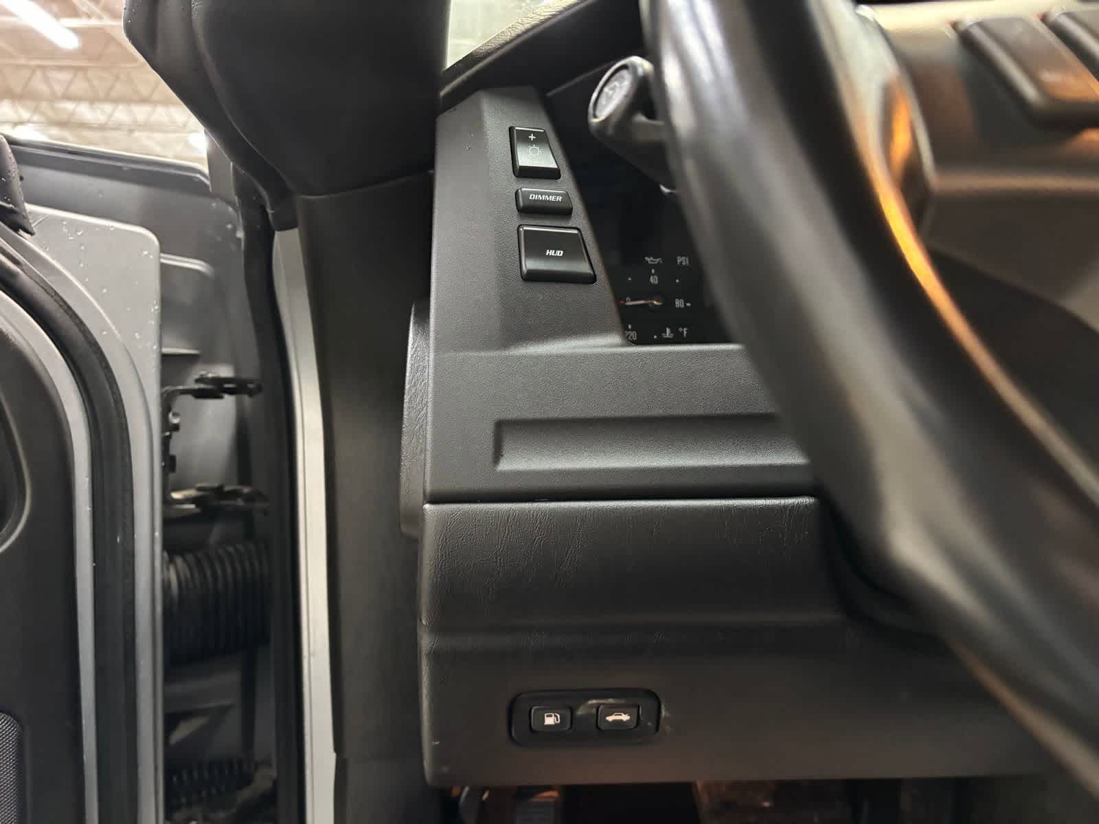 Used 2005 Cadillac XLR RWD image 16