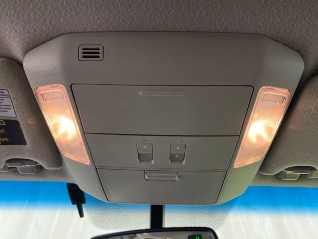 Used 2015 Toyota Sequoia Platinum AWD/4WD image 26