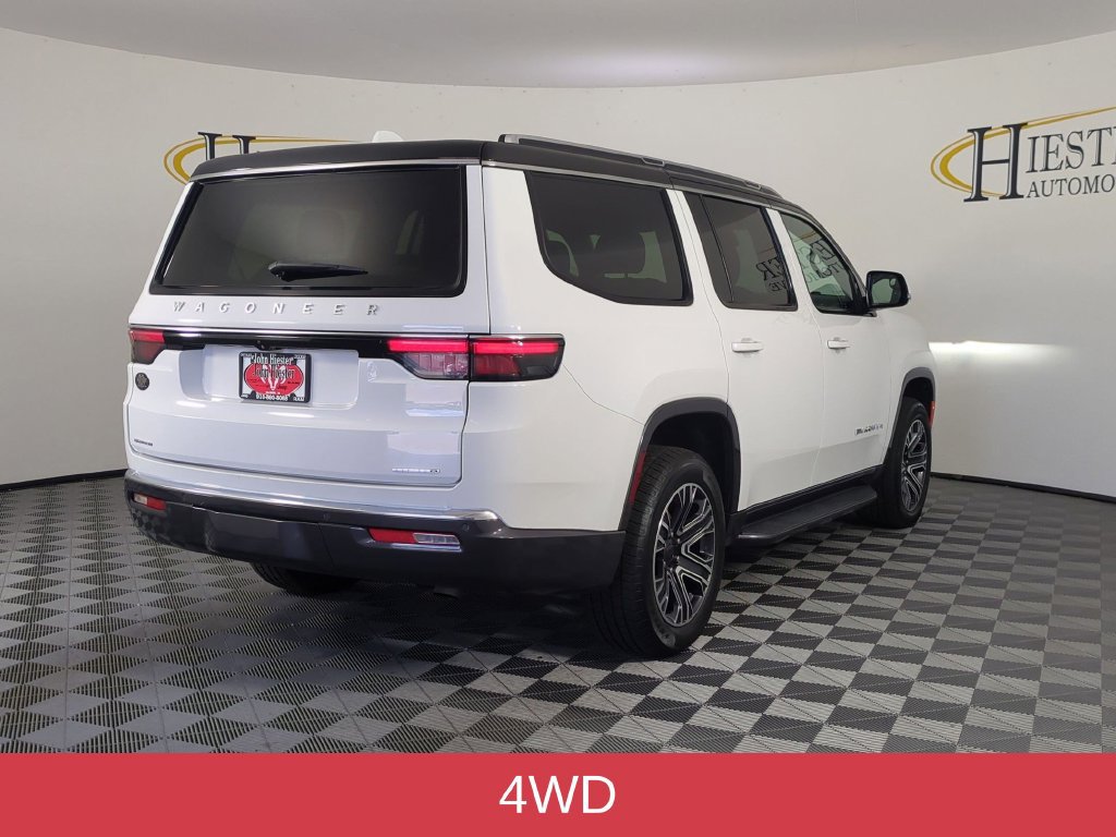 Used 2022 Jeep Wagoneer Series III AWD/4WD image 3