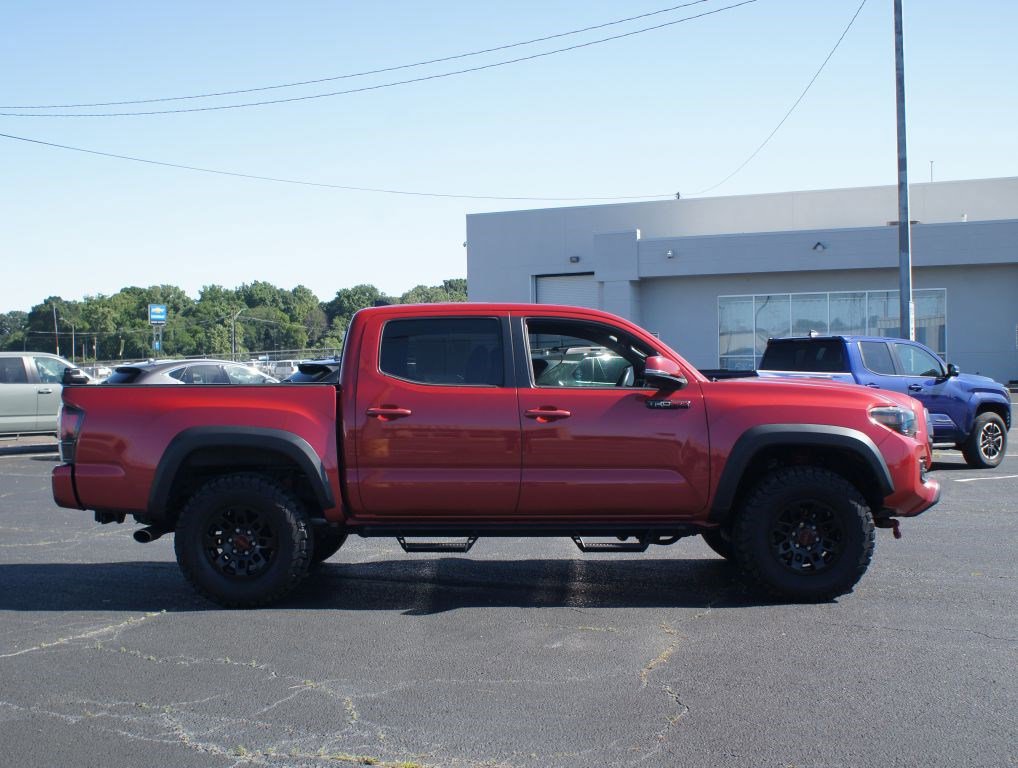 Used 2017 Toyota Tacoma TRD Pro AWD/4WD image 21
