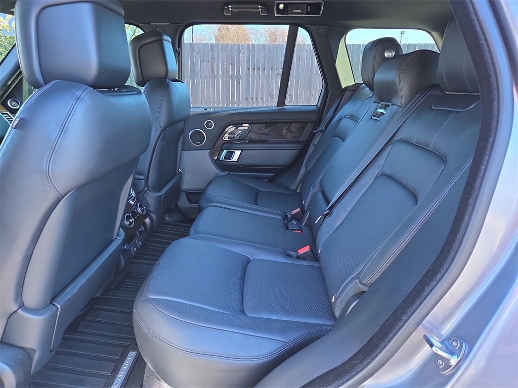 Used 2022 Land Rover Range Rover Westminster Edition image 12