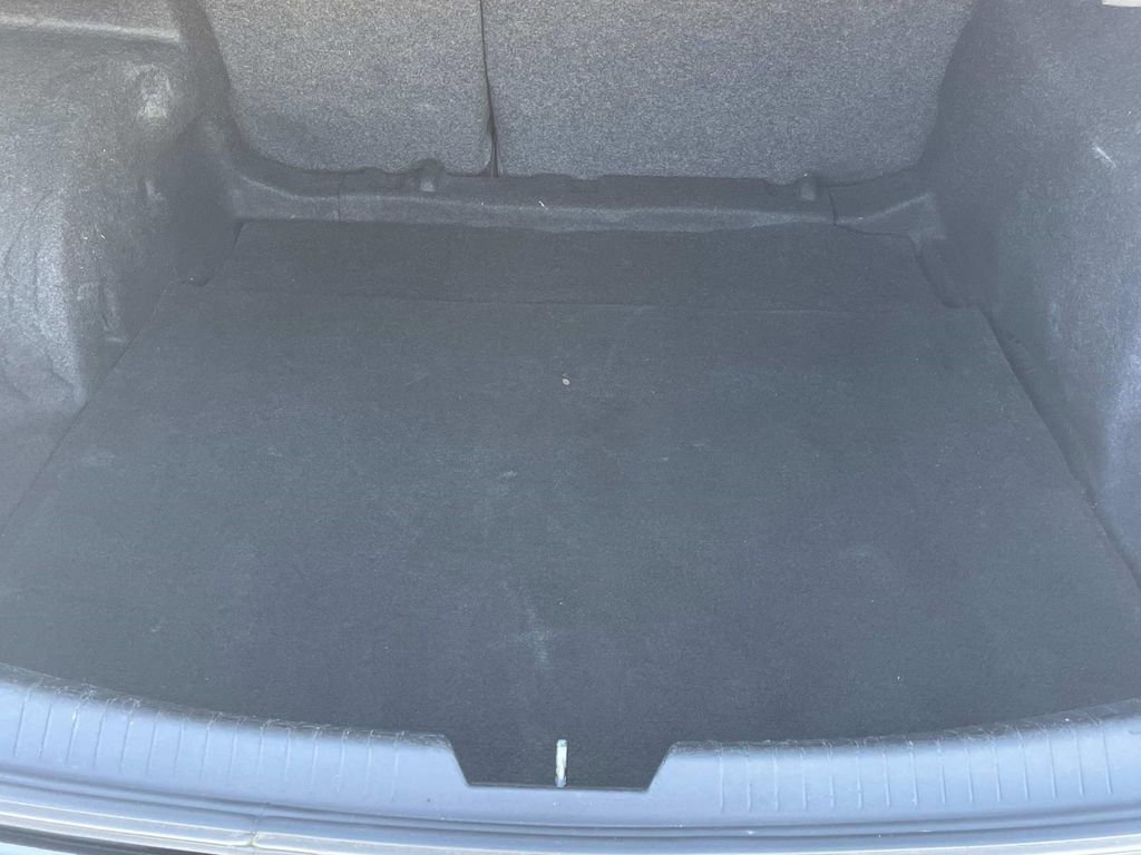 Used 2021 Chevrolet Malibu LT image 11