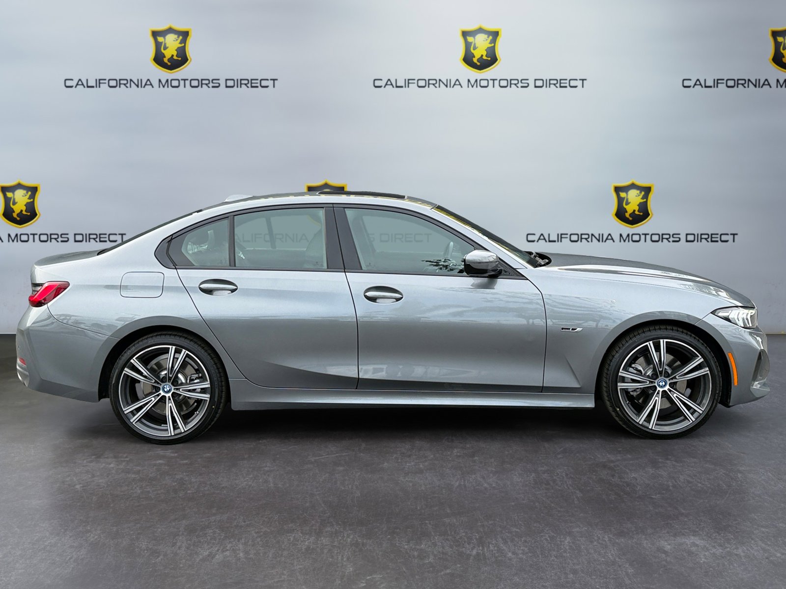 Used 2023 BMW 330e w/ Premium Package image 6