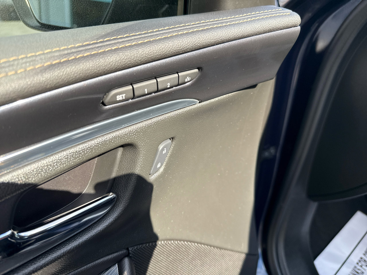 Used 2017 Chevrolet Impala Premier w/ Enhanced Convenience Package image 9