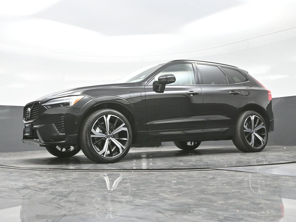 Used 2025 Volvo XC60 T8 Ultra w/ Protection Package Premier image 29