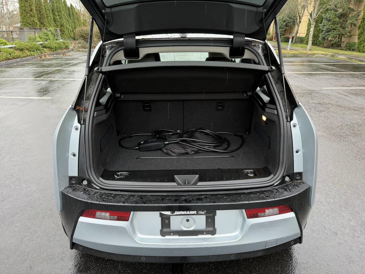 Used 2014 BMW i3 w/ Range Extender image 8