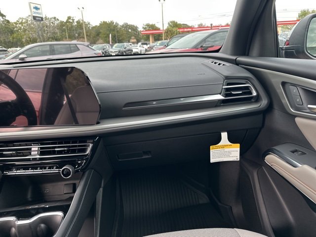 New 2026 Chevrolet Traverse LT w/ Sun and Wheel Package image 4