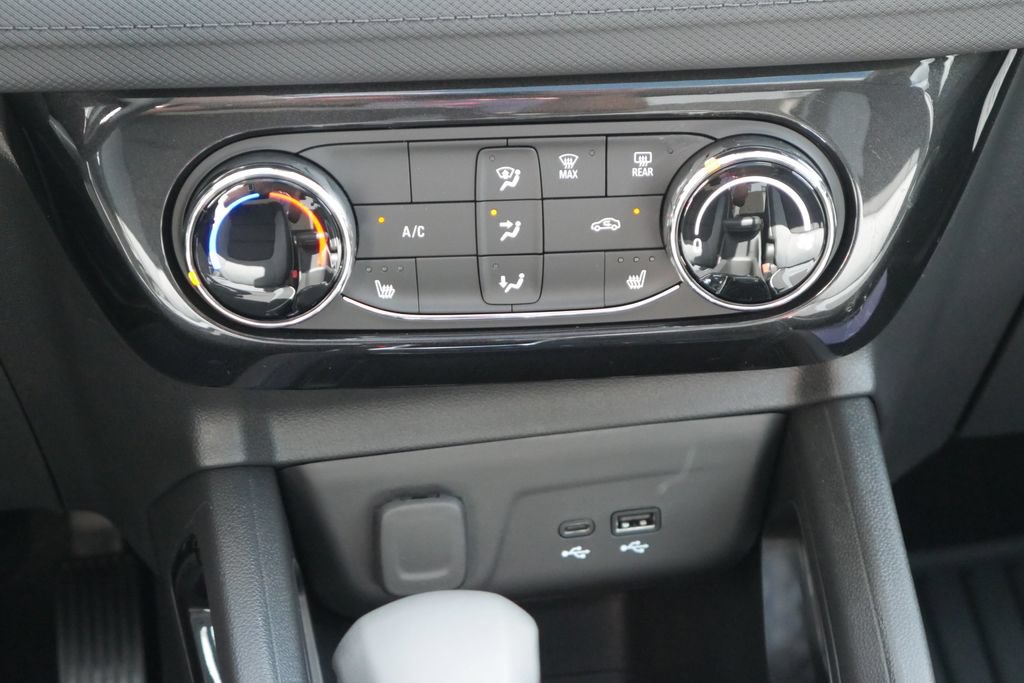 New 2026 Chevrolet TrailBlazer LT w/ Midnight Edition AWD/4WD image 21