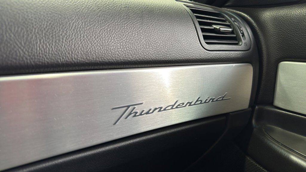 Used 2003 Ford Thunderbird Deluxe image 23