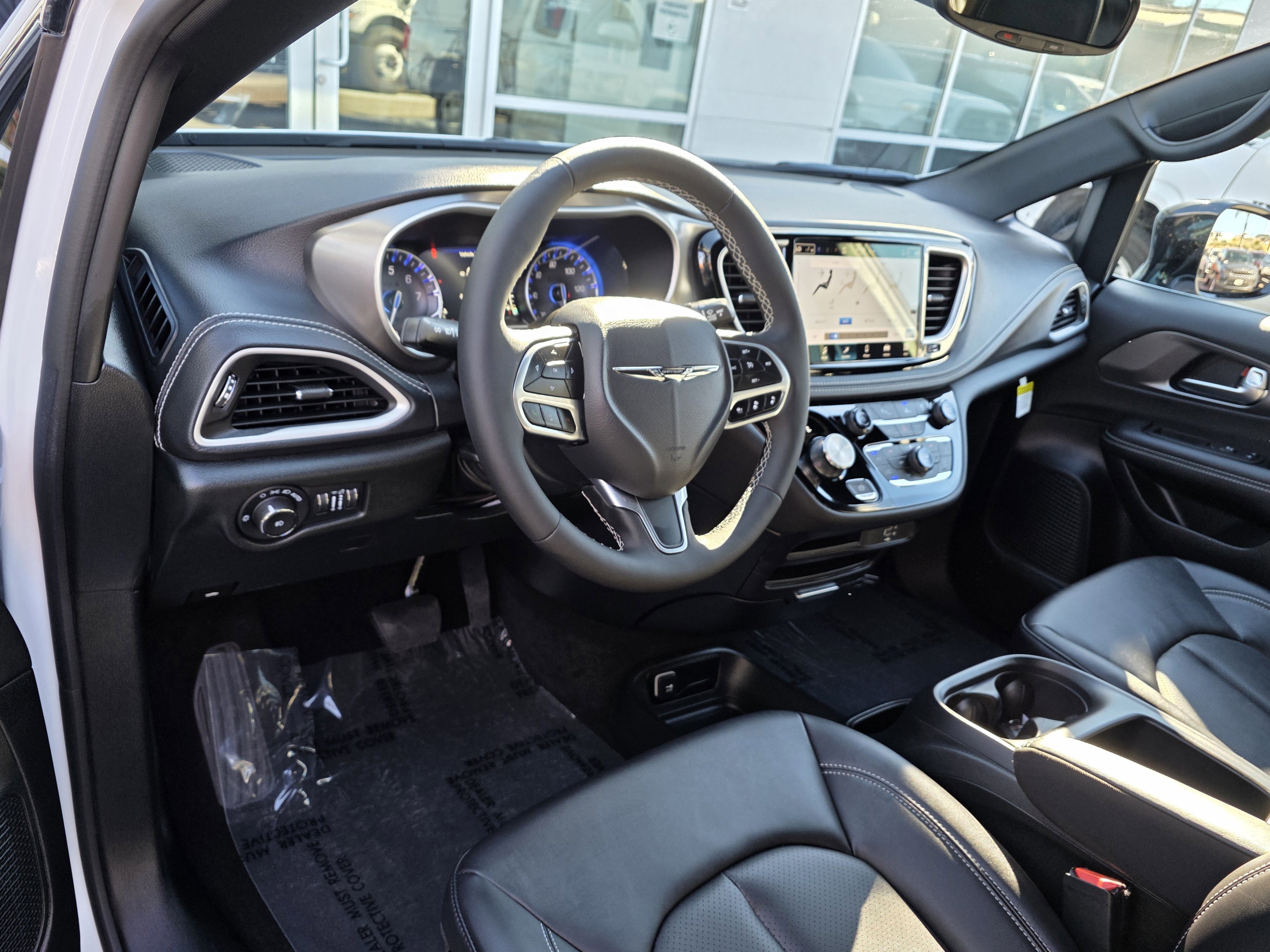 New 2026 Chrysler Pacifica Select image 9