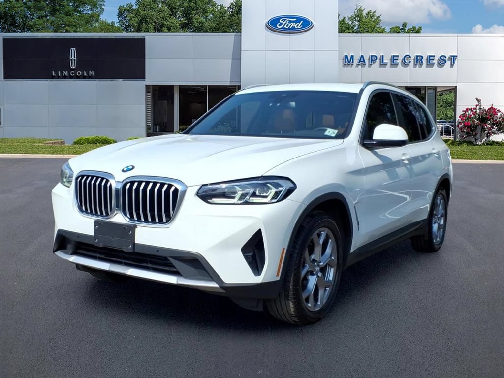 Used 2022 BMW X3 xDrive30i w/ Convenience Package AWD/4WD image 2