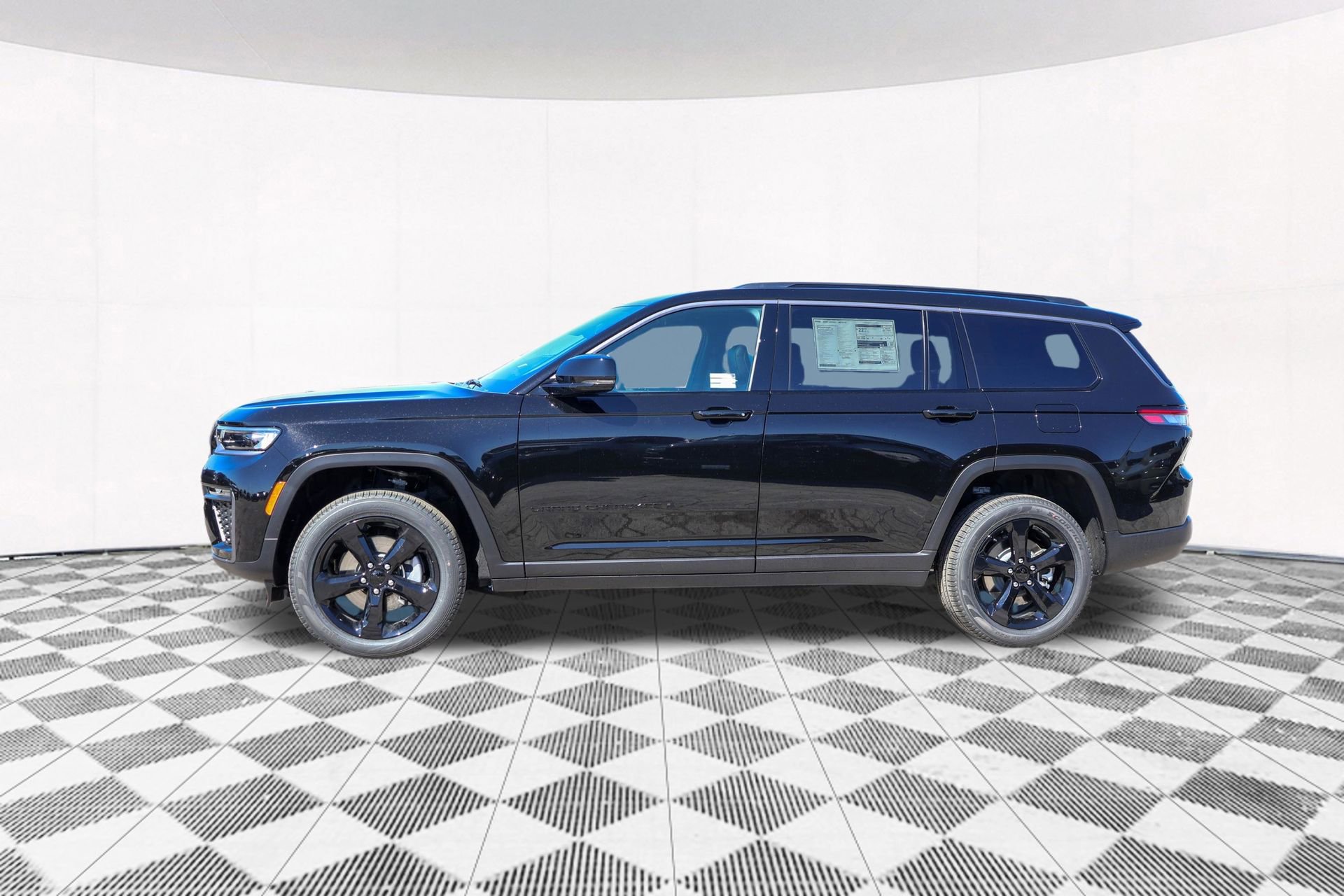 New 2026 Jeep Grand Cherokee L Limited w/ Limited Altitude Package image 9