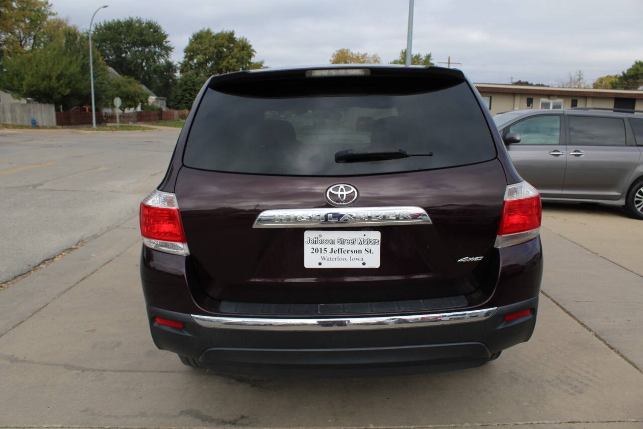 Used 2013 Toyota Highlander 4WD w/ Cold Weather Pkg image 4