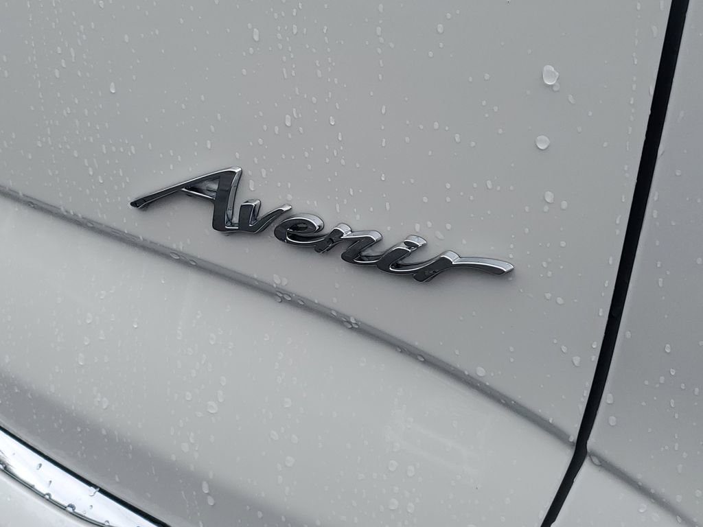 Certified 2024 Buick Enclave Avenir w/ Avenir Technology Package image 29