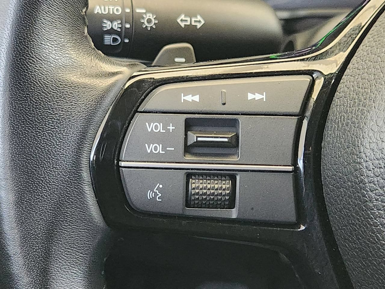 Used 2023 Honda Accord Touring image 27